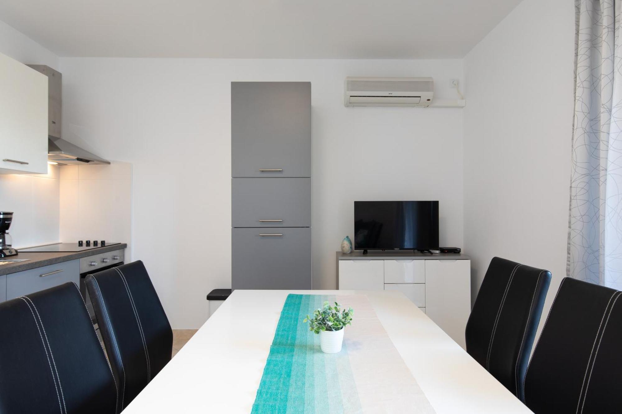 Apartament Tom'S House Nijvice Zewnętrze zdjęcie